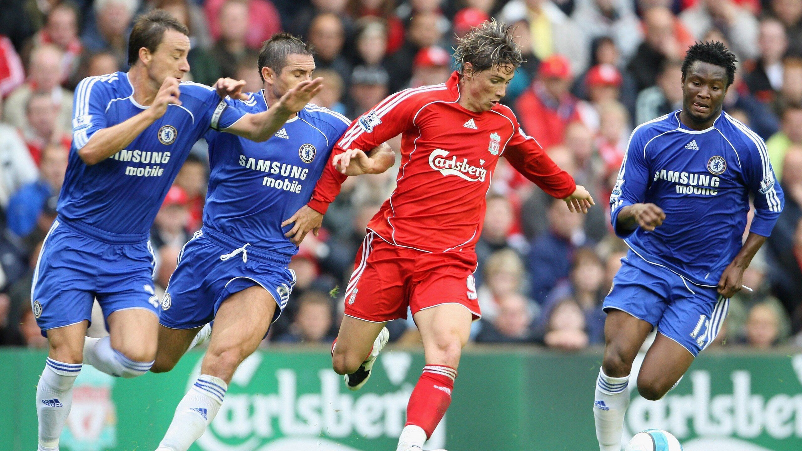 开云平台-夜间比赛灯光系统升级，转播画质显著提升，夜间赛道